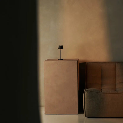 Combi Set Professional | 4 x De Pijp Mini Mocha Brown Rechargeable Table Lamps & 1 x Amstel Charging Station