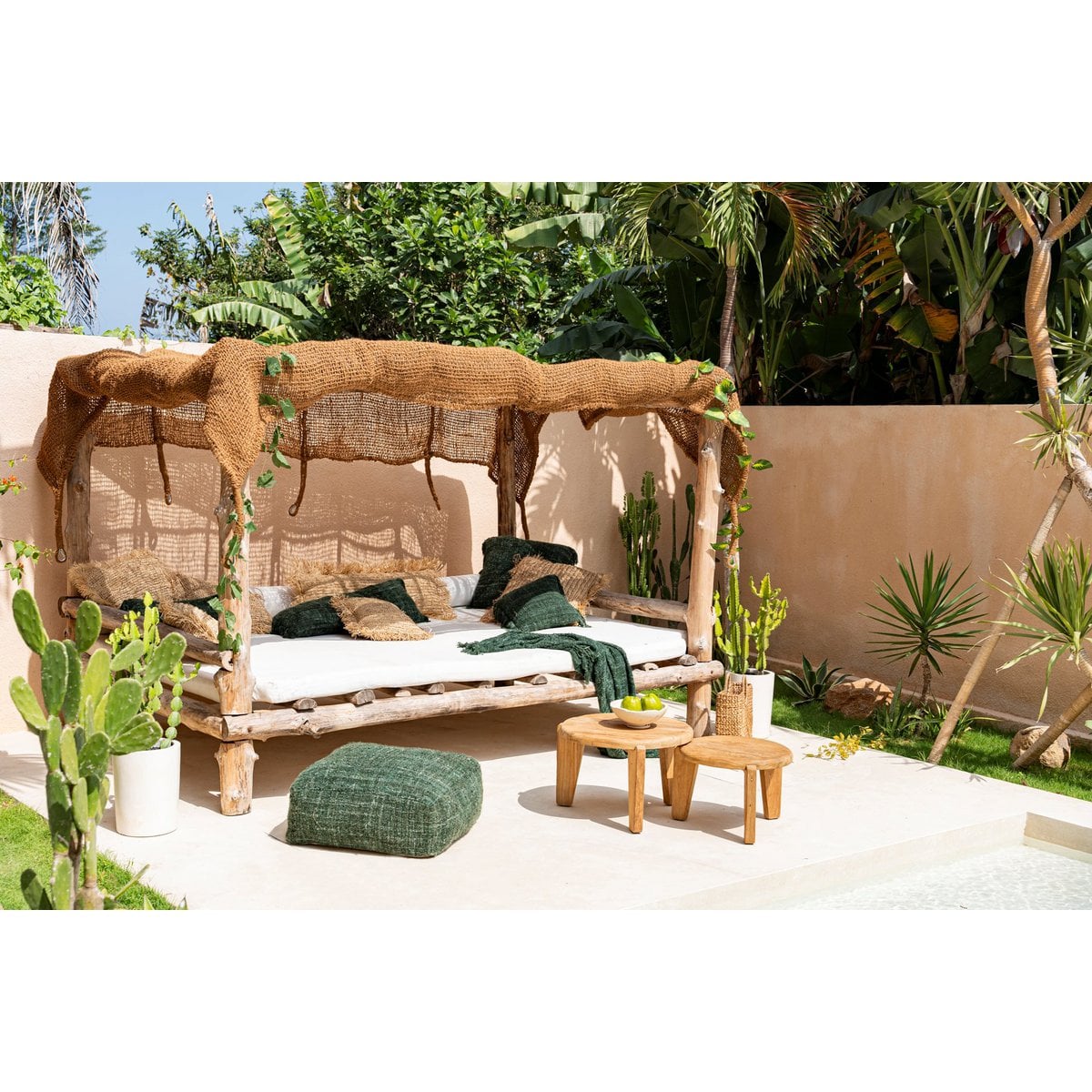 The Seseh Coffee Table - S - Outdoor