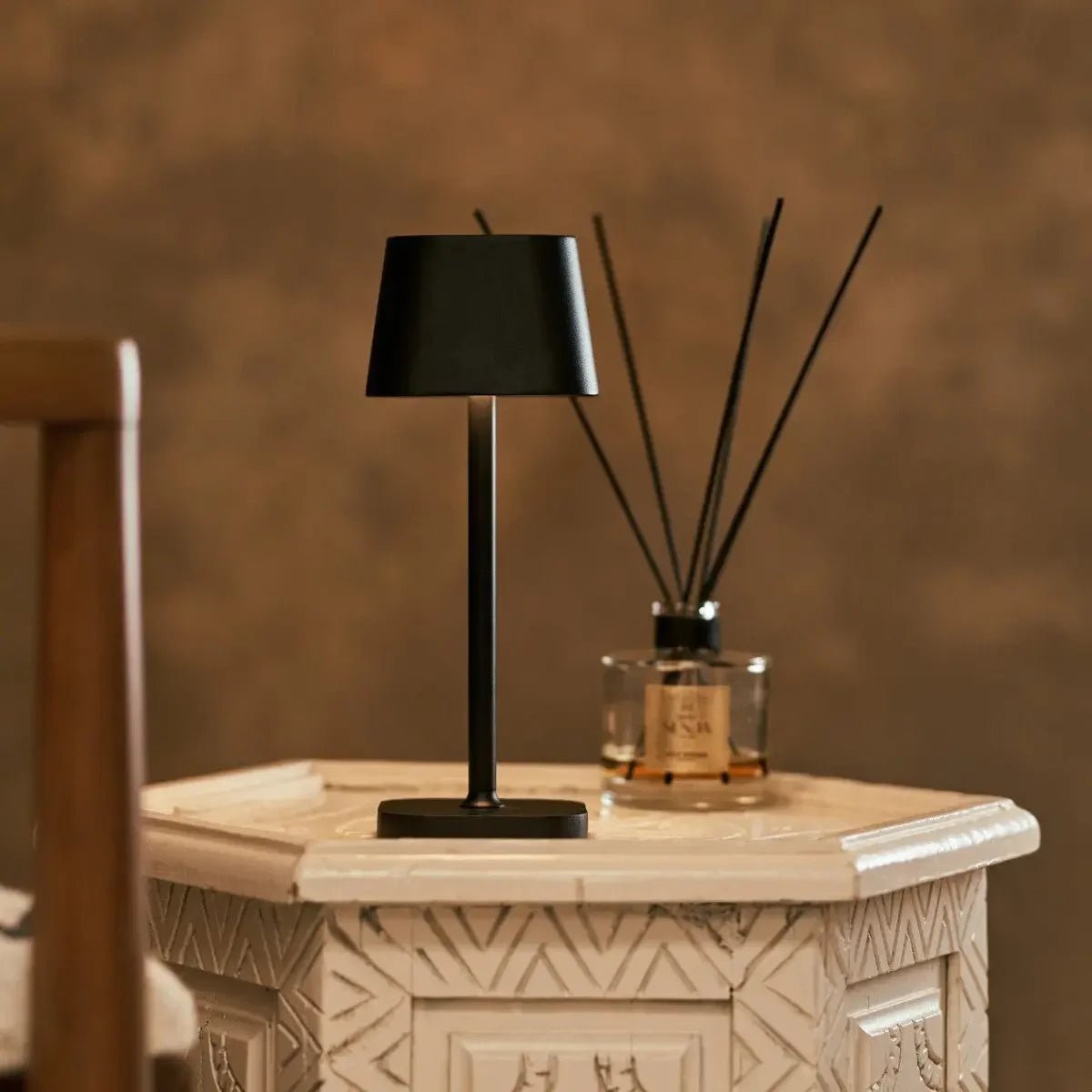 Black Rechargeable Table Lamp Cordless - Ava | Tavellio