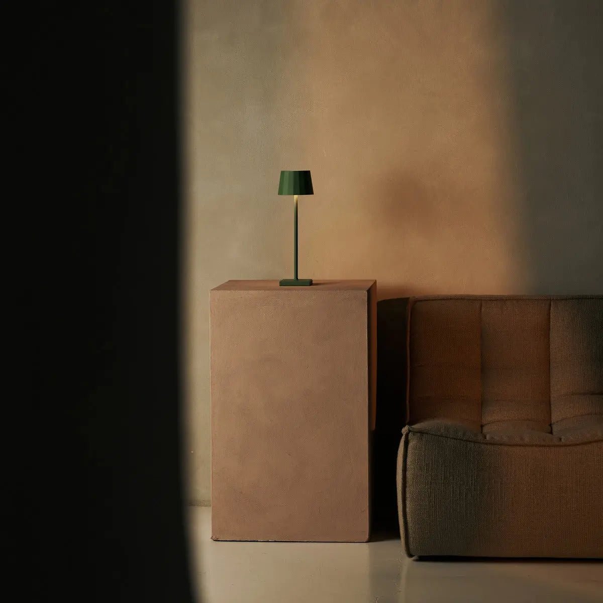 Wouter Sage Green Rechargeable Table Lamp | Wireless Charging & 120-Hour Battery Life