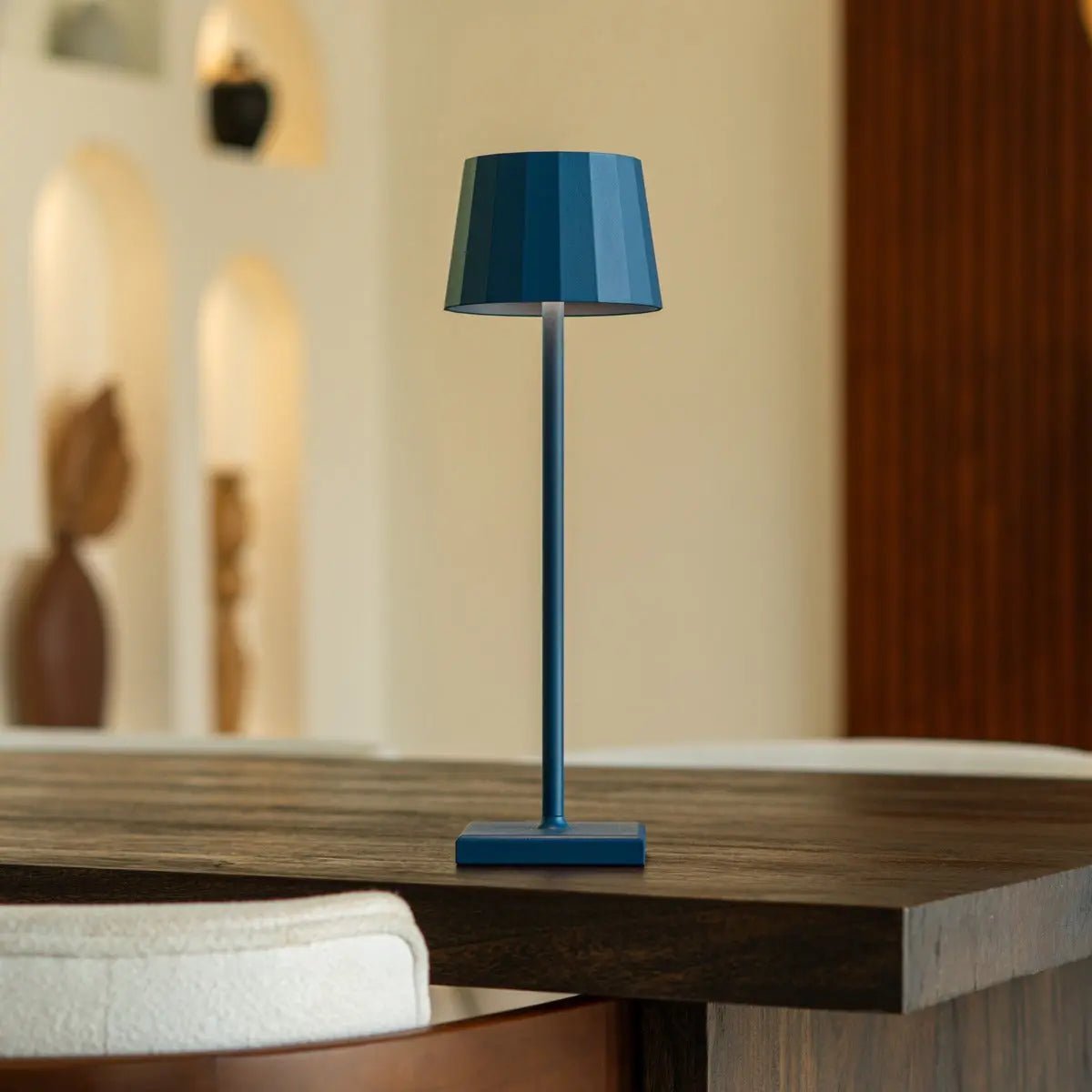 Wouter Delftware Blue Rechargeable Table Lamp | Wireless Charging & 120-Hour Battery Life