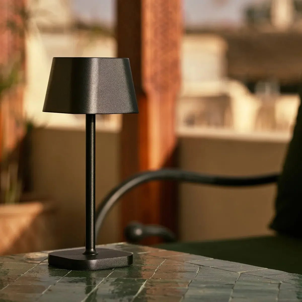 Black Rechargeable Table Lamp Cordless - Ava | Tavellio