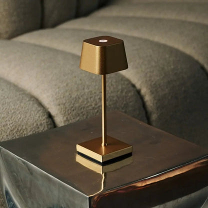 Combi Set Professional | 4 x Sarphati Mini Gold Rechargeable Table Lamps & 1 x Amstel Charging Station