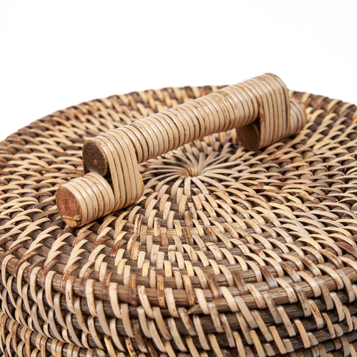 Rattan Storage Basket – Natural Brown Lidded Bin