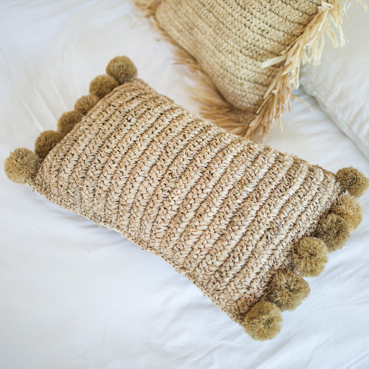 Dekokissen mit Füllung | Zierkissen | Sofakissen SANUR aus Raffia