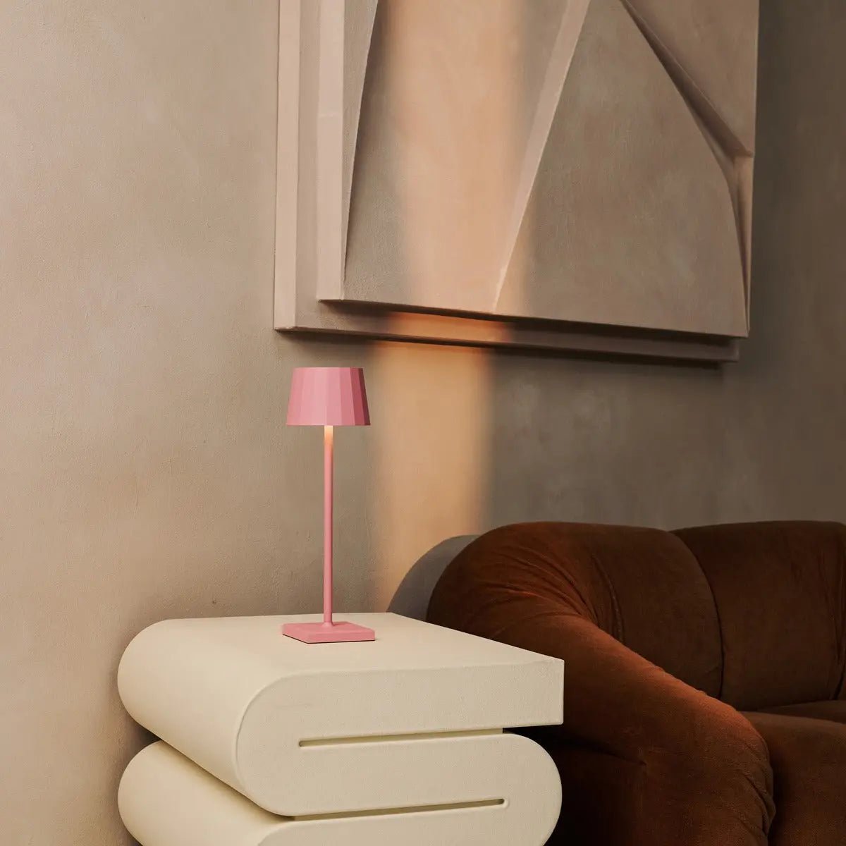Wouter Flamingo Pink Rechargeable Table Lamp | Wireless Charging & 120-Hour Battery Life