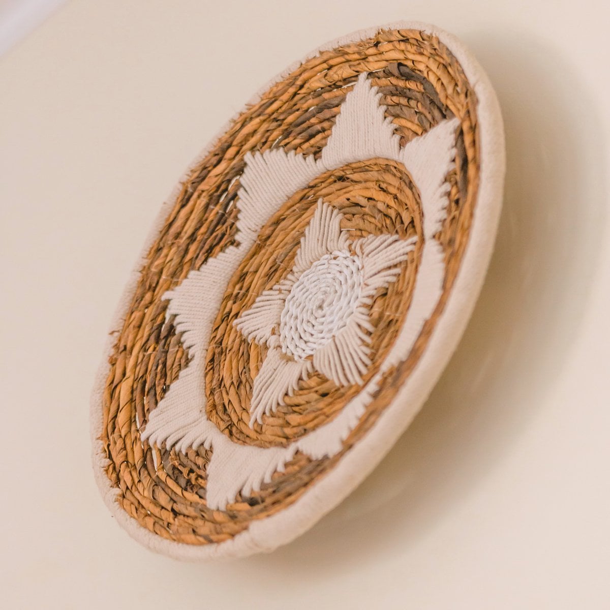 Banana Fiber Wall Basket Decor – Boho Decorative Bowl, 2 Sizes