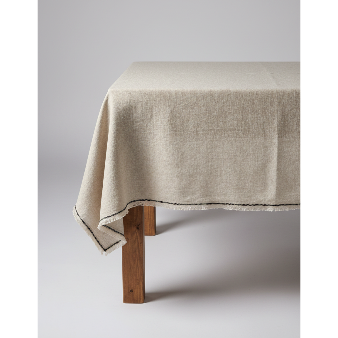 The Tuscany Tablecloth - Natural Black - 150x250