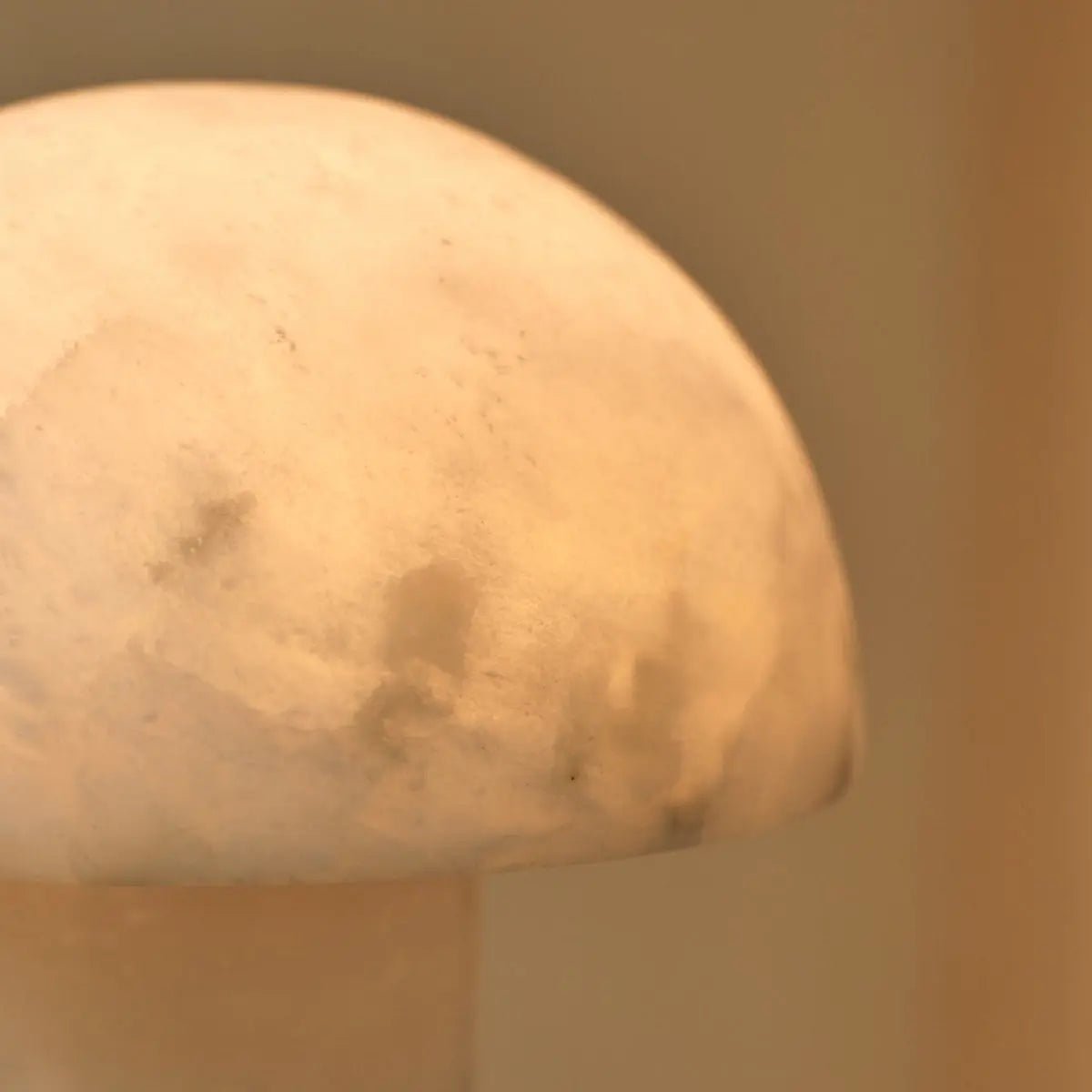 Alabaster Table Lamp – Francesco Style Luxury Bedside Lighting