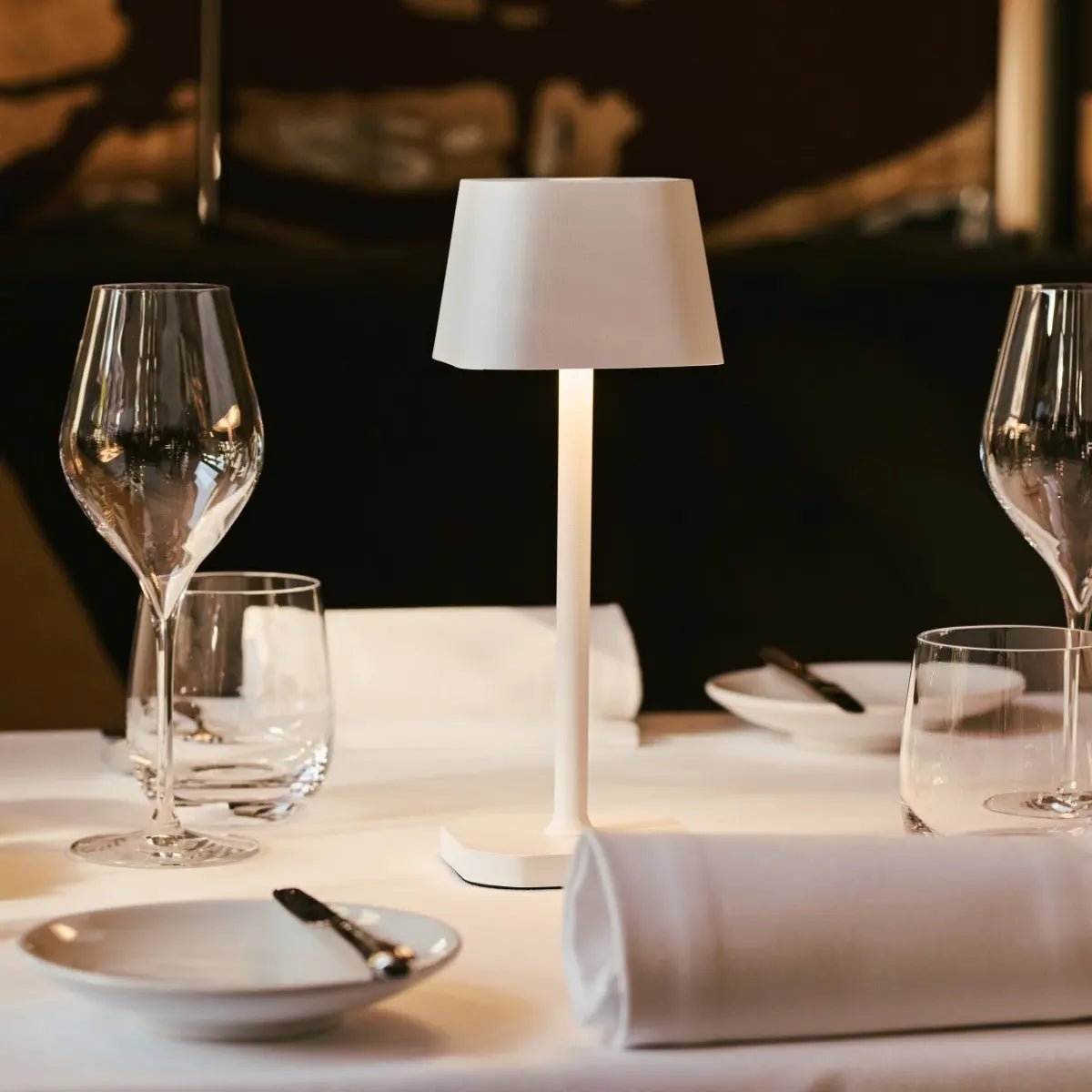 Rechargeable Table Lamp - Cordless Dimmable | Tavellio