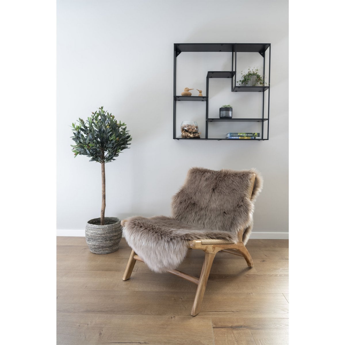 Artificial Lambskin Rug – Light Brown Polyester Throw, 60x180 cm
