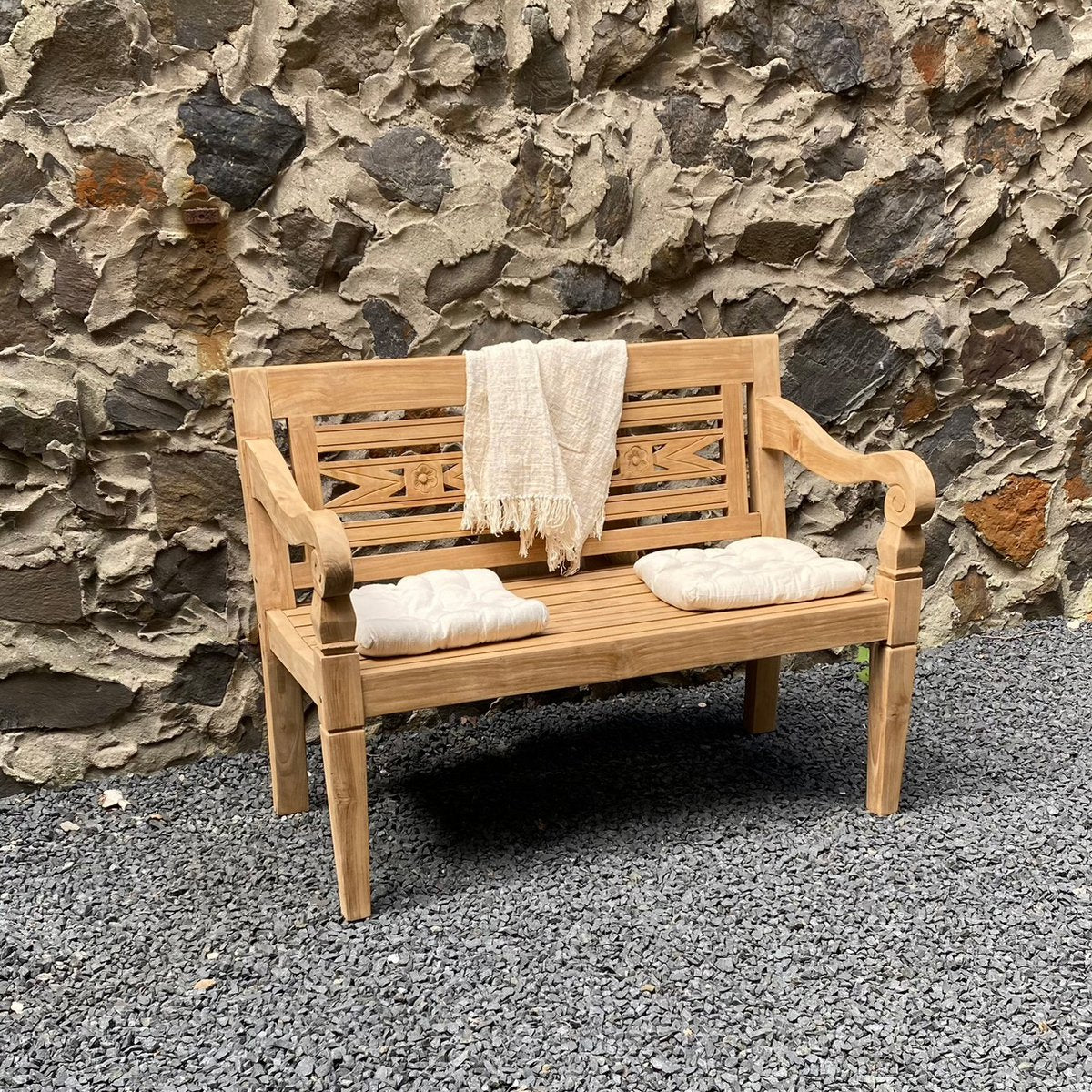 Boho garden bank