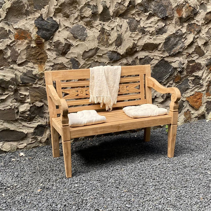 Boho garden bank