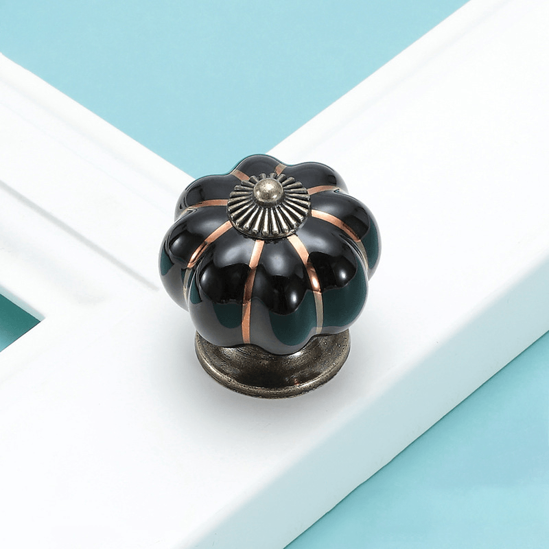 Classic Colorful Knob | Metal & Ceramic - JUGLANA