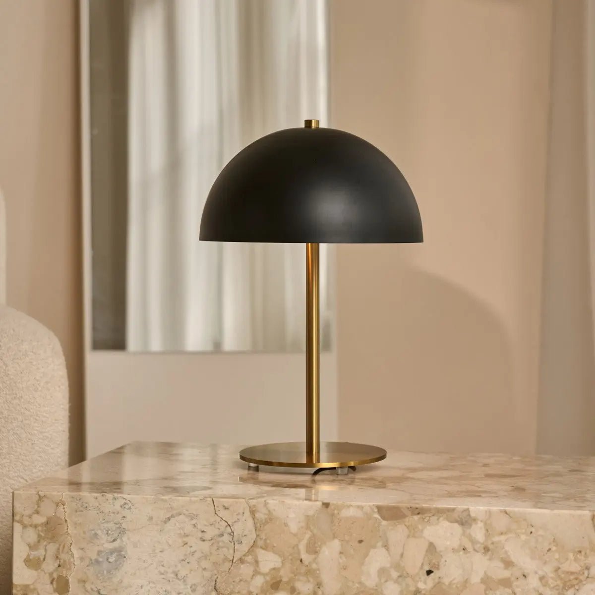 Gold and Black Table Lamp - Elegant Metal Bedside Lamp