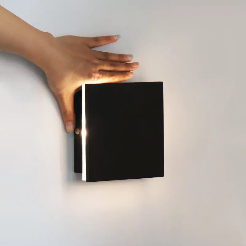 Lane Black Cordless Wall Light – Rechargeable & Dimmable Natural Wood Lamp