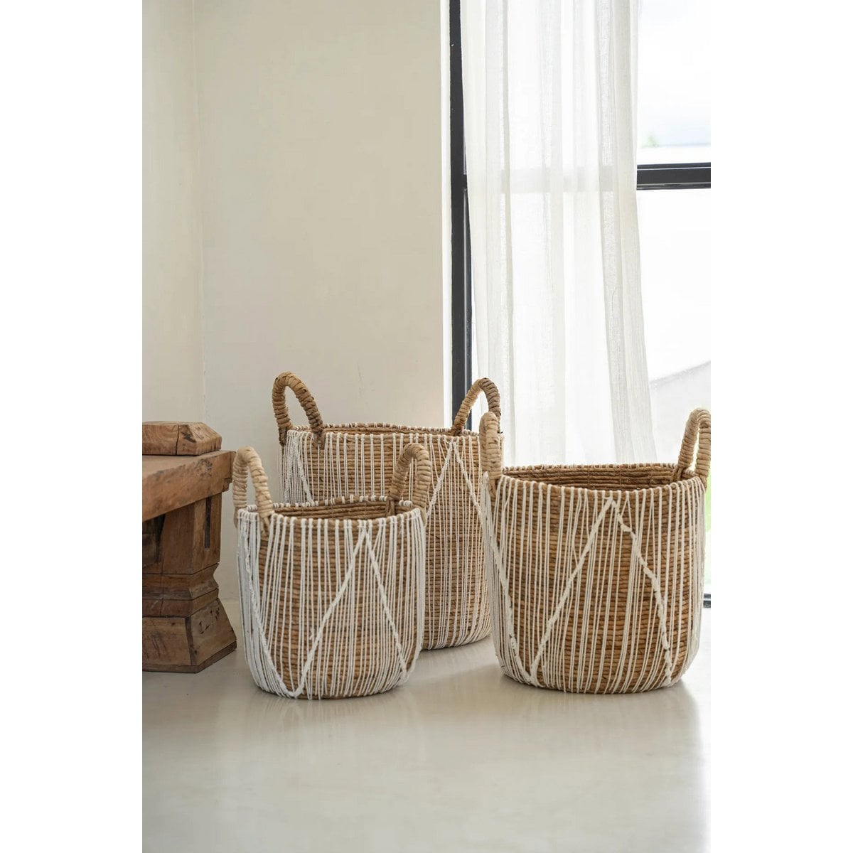 The Straight Stitched Macrame Basket - M