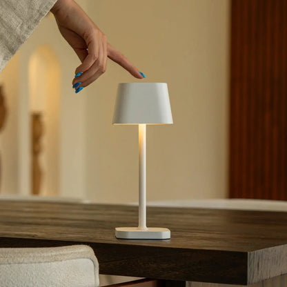 Rechargeable Table Lamp - Cordless Dimmable | Tavellio