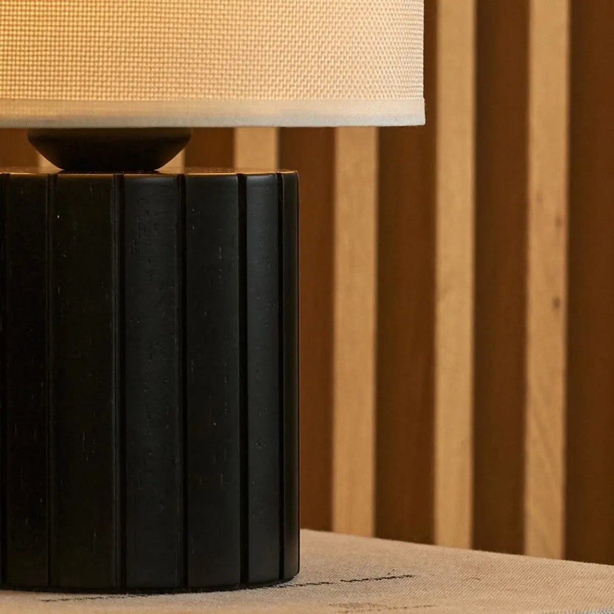Black Table Lamp with Beige Shade – E27 Cozy Desk Light