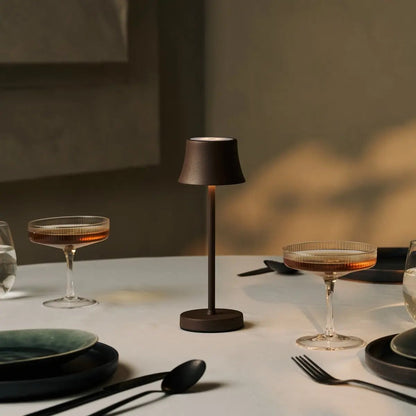 Combi Set Professional | 4 x De Pijp Mini Mocha Brown Rechargeable Table Lamps & 1 x Amstel Charging Station