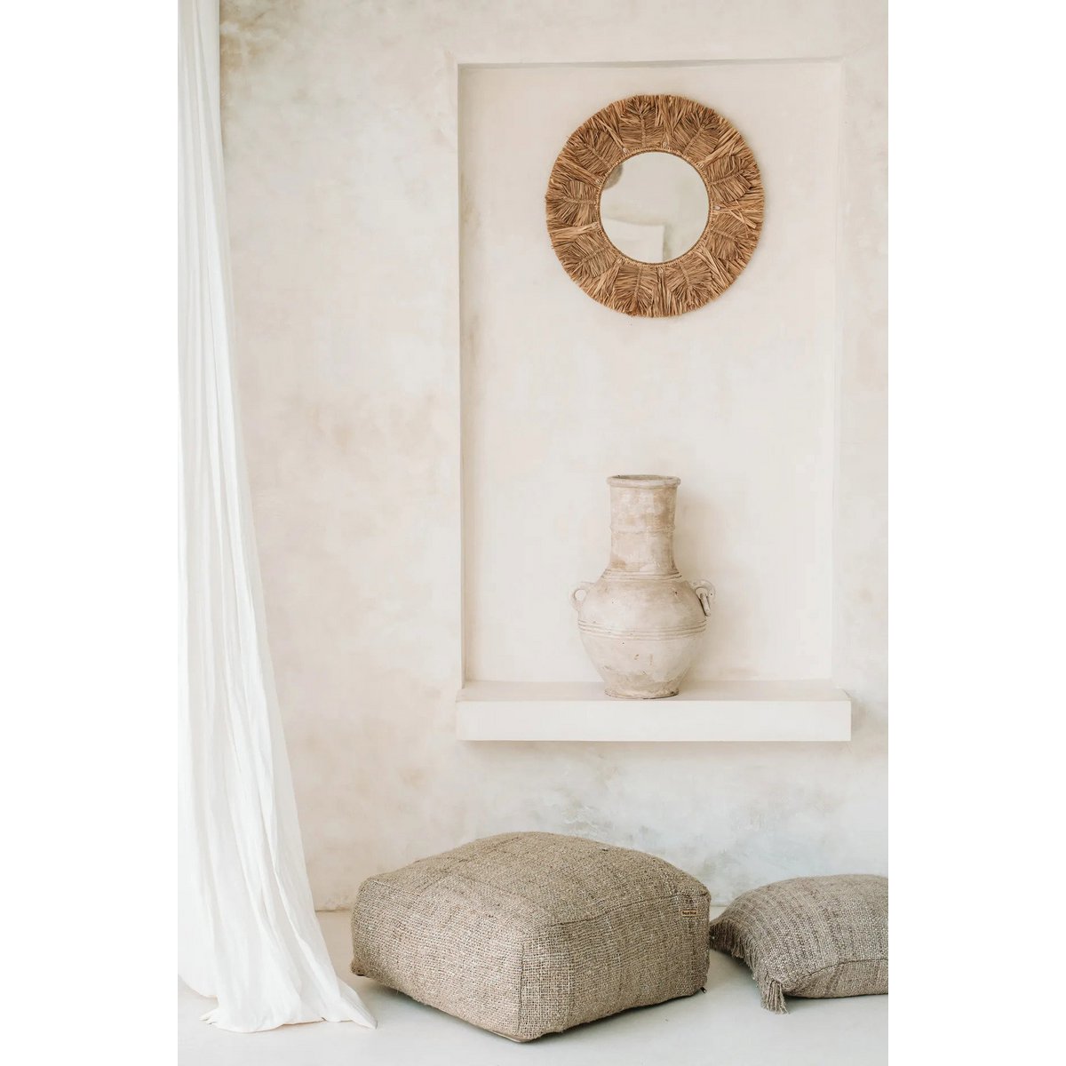 Raffia Palm Tree Wall Mirror – Natural Cowrie Shell Decor, Medium