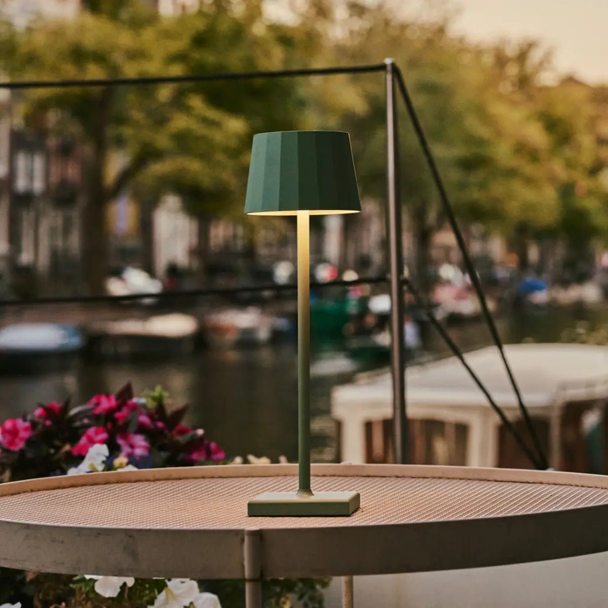 Wouter Sage Green Rechargeable Table Lamp | Wireless Charging & 120-Hour Battery Life