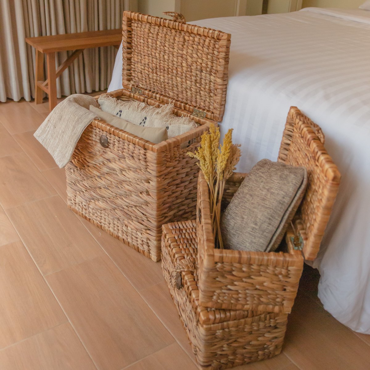 Water Hyacinth Laundry Basket with Lid – Kelana Trunk Storage
