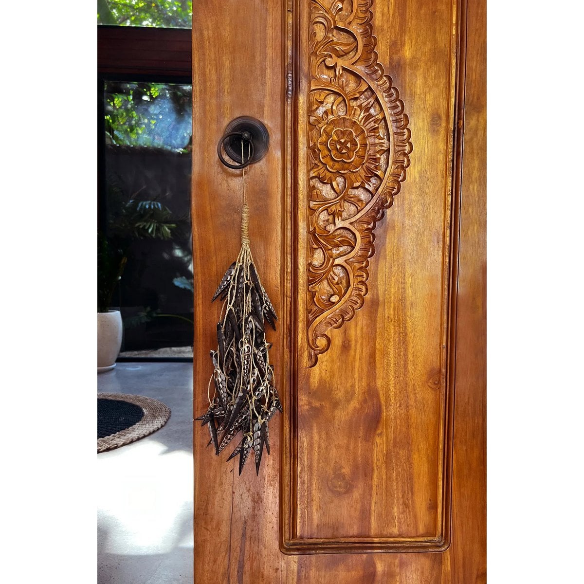 Seashell Tassel Wall Hanging - Brown Unicorn Shell Decor
