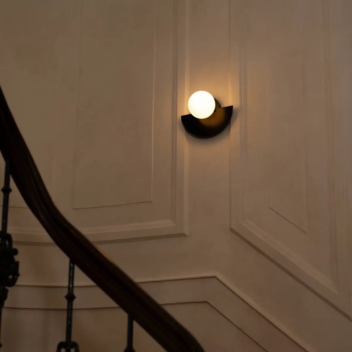 Kane Black Cordless Wall Light – Rechargeable Wood & Glass Lamp
