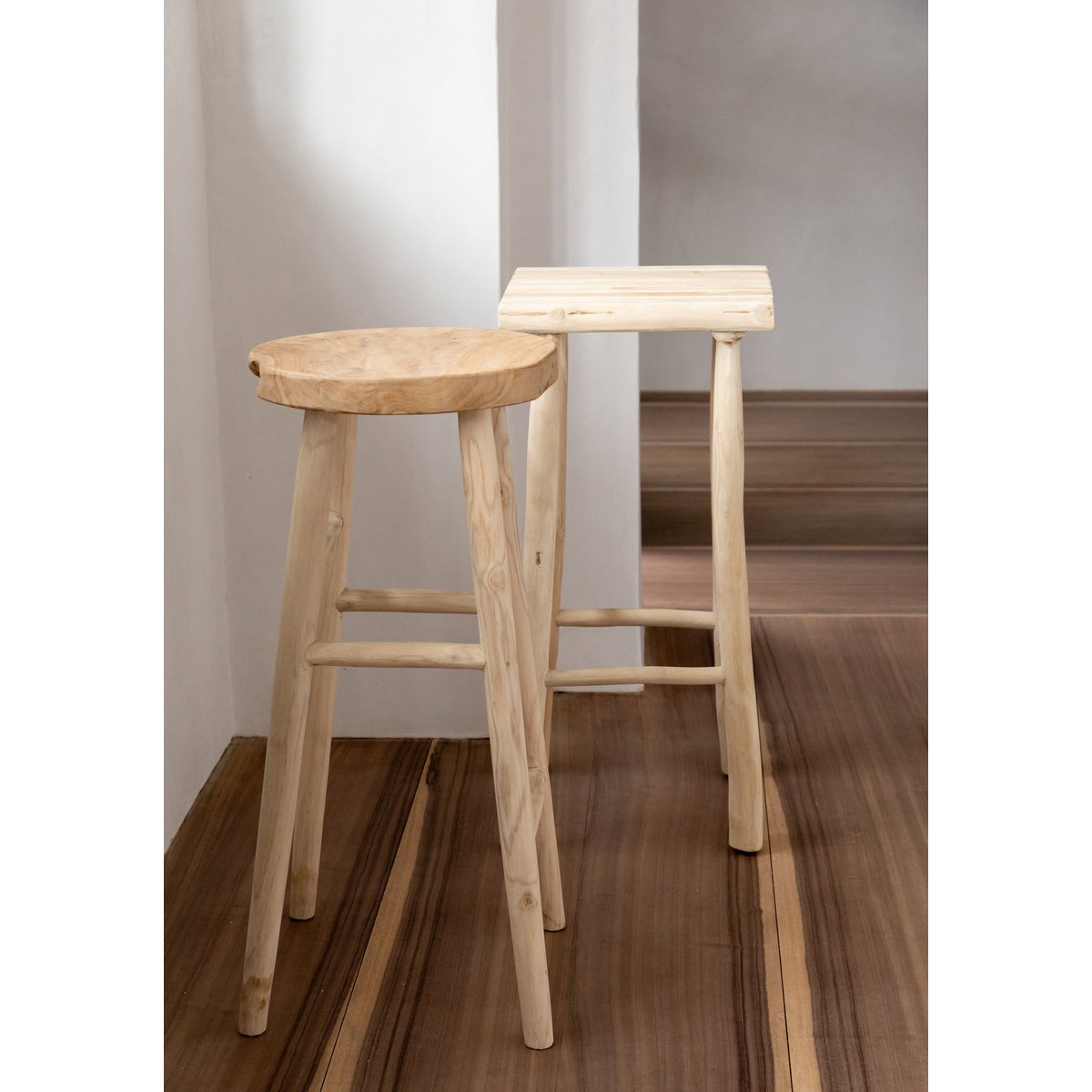 Teak Bar Stool - Natural Island Style Seating for Kitchen & Bar