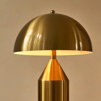 Otto Gold Dressoir Lamp – Stylish Metal Table Lamp for Any Room