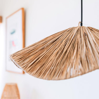 Pantalla de lámpara boho – Lámpara de techo grande de rafia – Lámpara colgante natural – Lámpara de techo hecha a mano de rafia TAMPAH (Ø 53 cm)