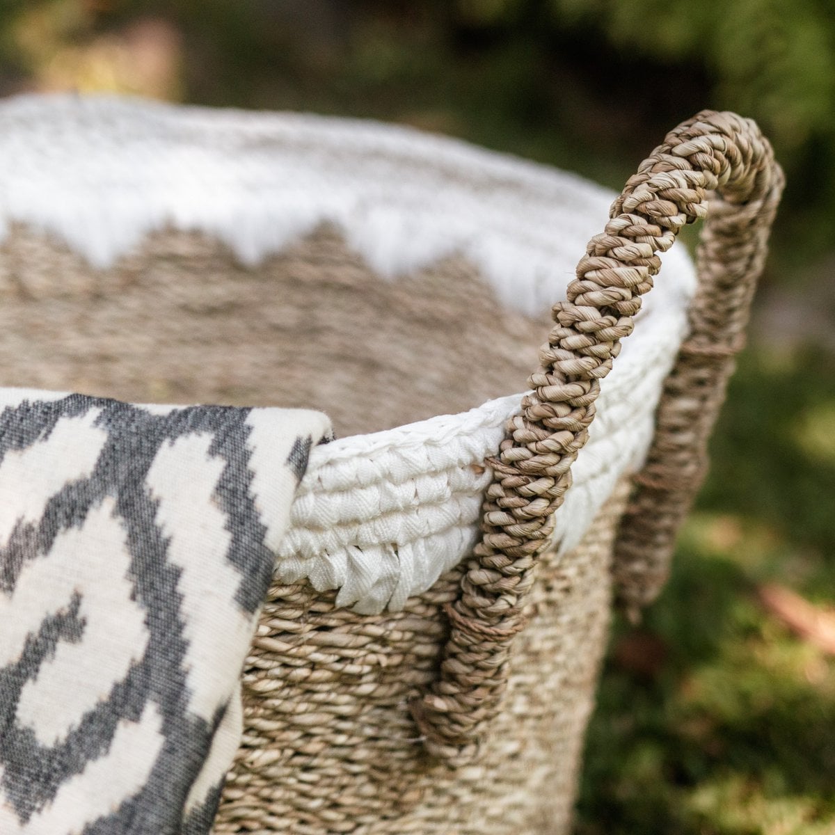Seagrass Storage Basket with Cotton Cords – Round Laundry Basket