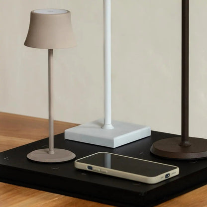 Sarphati Mini Gold Cordless Table Lamp | Rechargeable via Charging Station & 3 Light Modes