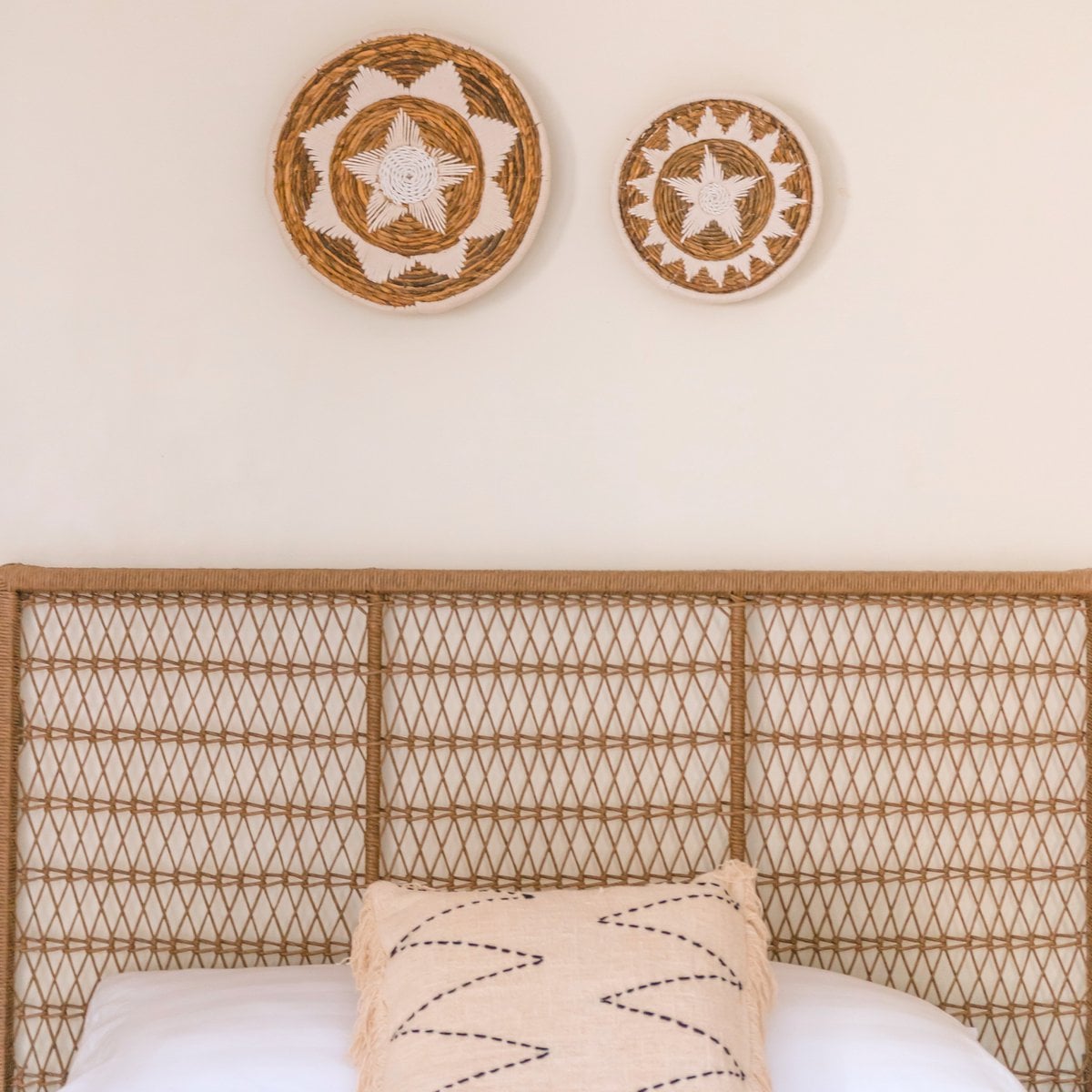 Banana Fiber Wall Basket Decor – Boho Decorative Bowl, 2 Sizes