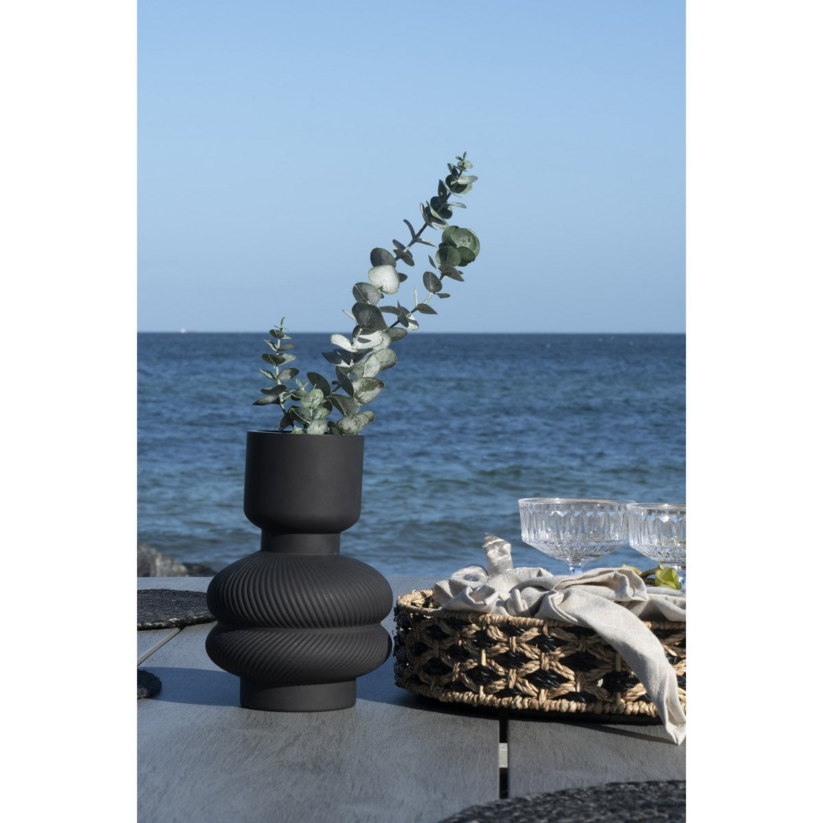 Glass Vase - Black Ribbed Modern Decor, Ø15x22cm