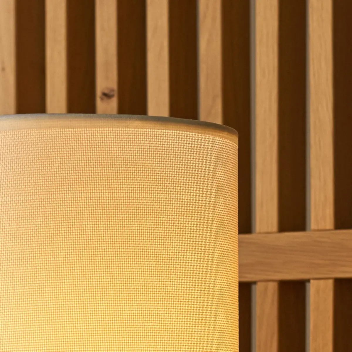 Black Table Lamp with Beige Shade – E27 Cozy Desk Light