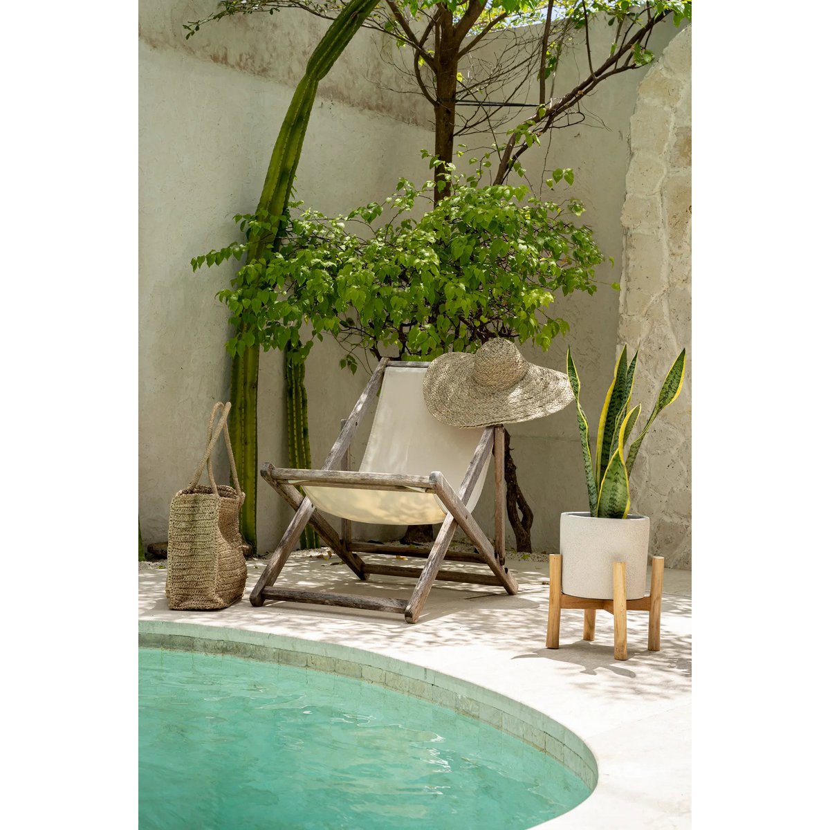 Terracotta Planter with Teak – Concrete Natural Low Planter, Small