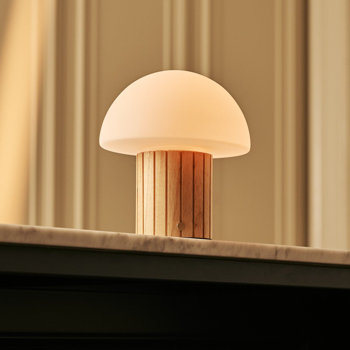 Siebe Light Brown Rechargeable Table Lamp | Dimmable, Modular Lampshade & 3 Light Colors