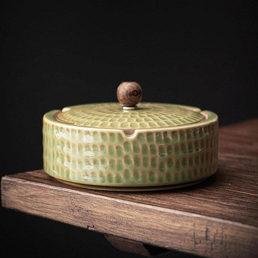 Handmade Retro Ashtray with Wood Lid | Japanese Pottery - JUGLANA