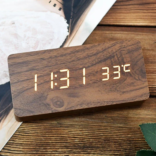 Reloj LED minimalista | Madera