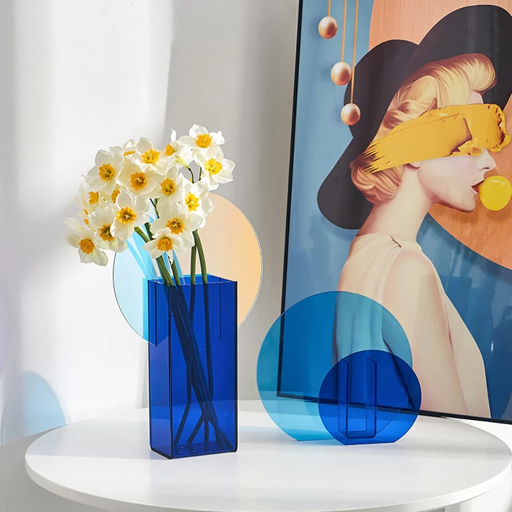 Gaudy Acrylic Vase | Abstract Design